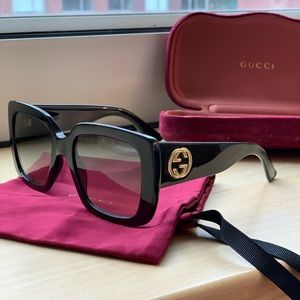 Black large square Gucci sunglasses